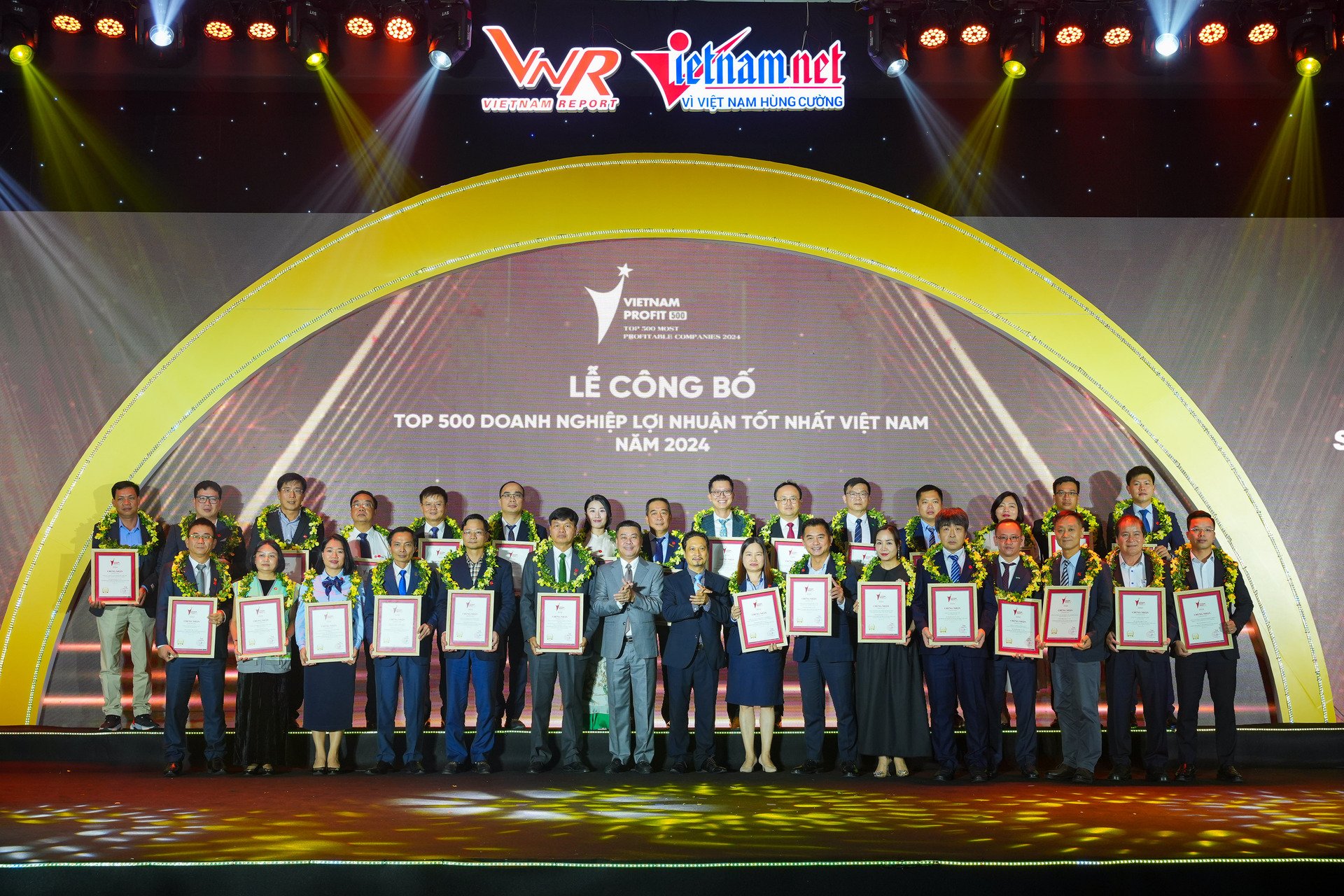 Công ty cổ phần Vận tải sản phẩm Khí Quốc tế (Gas Shipping) lần thứ 4 liên tiếp nhận giải Top 500 Doanh nghiệp lợi nhuận tốt nhất Việt Nam (PROFIT500) năm 2024