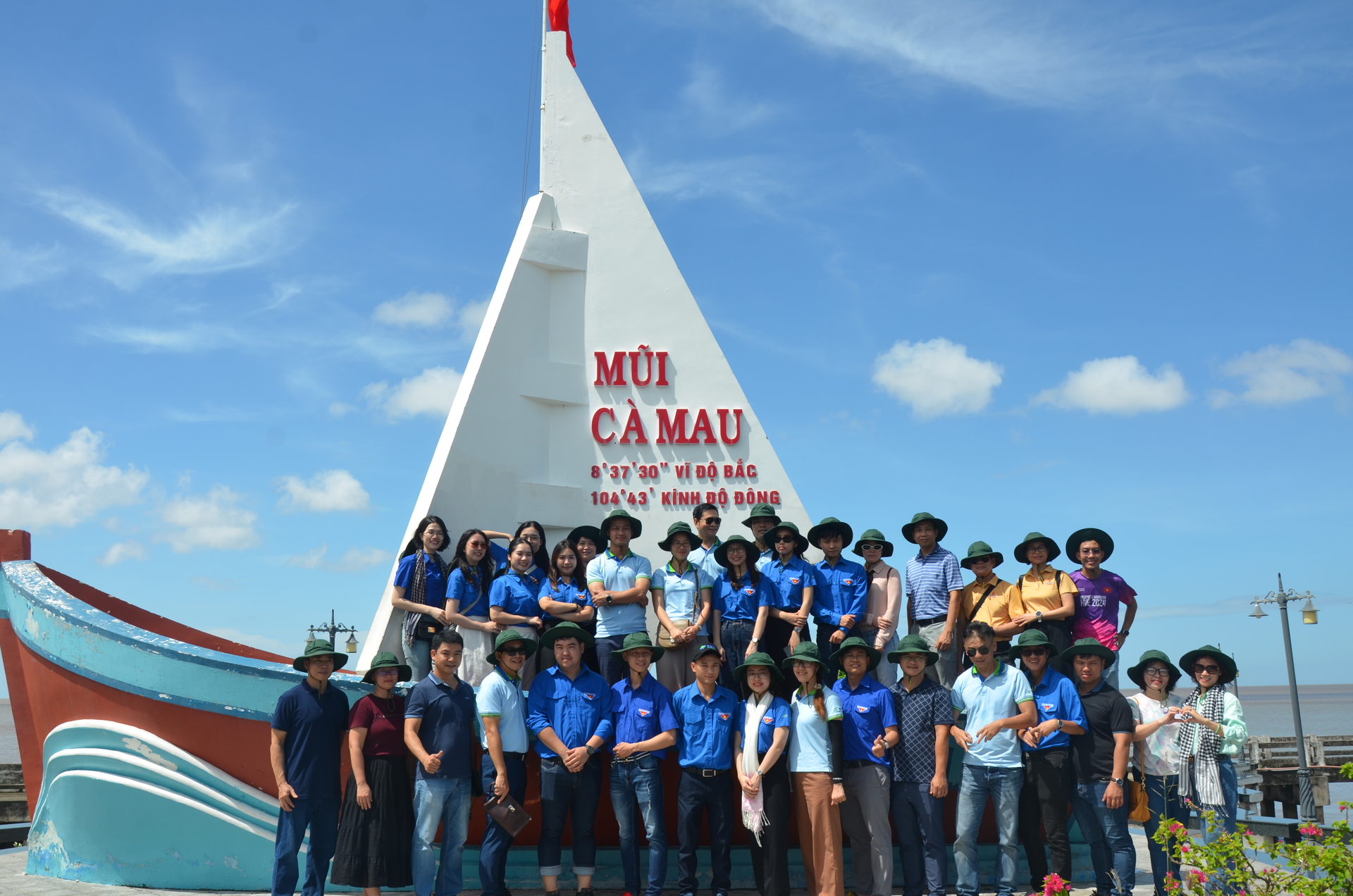 GAS SHIPPING tổ chức về nguồn tại các khu di tích lịch sử ở Cà Mau: Hành trình về với cội nguồn tự hào.